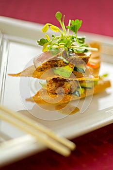 Seared tuna with avocado