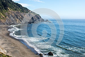 Seastacks and cliffs along the Oregon Coastline at the Samuel H Boardman State Park