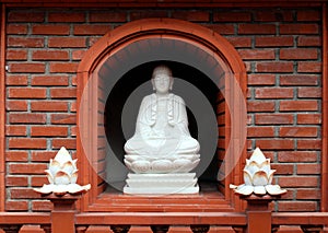 Seated buddha