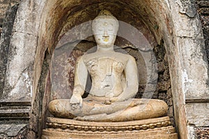 Seated Buddha at Wat Chang Lom