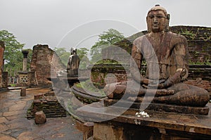 Seated Buddhas in Polonnaruwa Vatadage