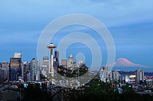 Seattle skyline and mount Rainier