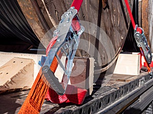 Securing truck lashing strap for transport