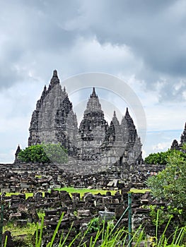 See the wonderfull of prambanan temple