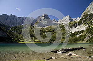 Seebensee lake and Dragonkopf peak