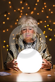 Seeing future from magic ball