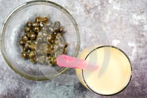 Selective focus of pearl milk tea with tapioca pearl insight