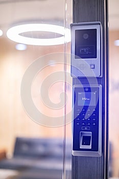 Selective focus to finger scan reader. Electronic control machine with finger scan to access the door of control room or data