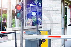 Selective focus to RFID reader of automatic barrier gate system. Parking and automatic payment system with licence plate