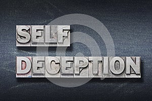 self deception den