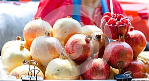 selling pomegranate fruit