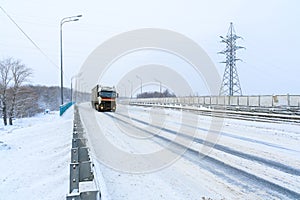 A semi-trailer truck, semitruck, tractor unit and semi-trailer to carry freight.