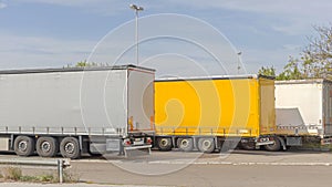 Semi Truck Trailers Parking