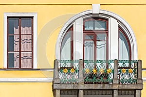 Semicircular window with balcony