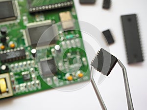 Semiconductor chiplet