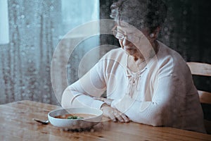 Senior having lack of appetite