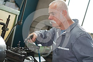 Senior mechanical inspector inspection