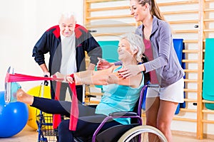 Seniors in physical rehabilitation therapy