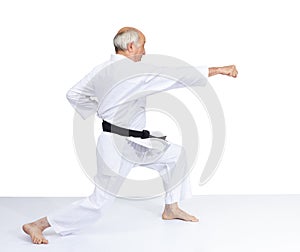 Sensey beats kick gyaku-tsuki