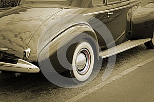 Sepia white wall tyre