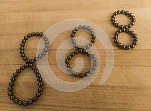 A series of eights in magnetic ball bearing