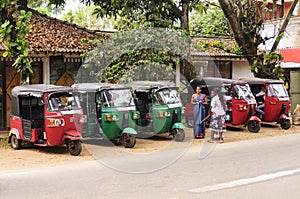 Series tuk-tuk taxi