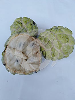 serikaya fruits