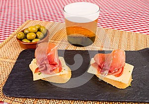Serrano ham tapa