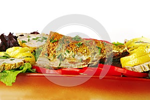 Served atlantic tuna