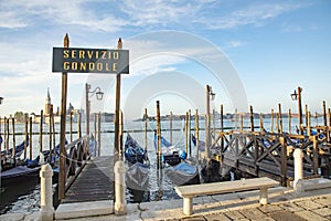 Servicio Gondole - engl: gondola service - signage at St. Mark`s square in Venice