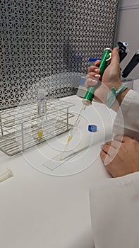 Laboratory process for semen samples for fertility analisys photo