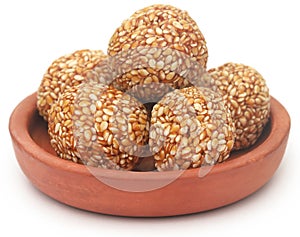 Sesame caramel laddu