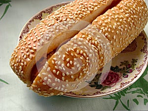 Sesame hot dog breakfast