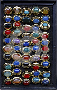 Set of agate rings