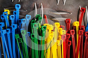 Set colored cable ties