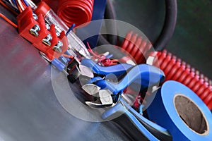 Set of components and tools for use in electrical installations