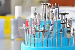 Set of dental burs and grinding wheels
