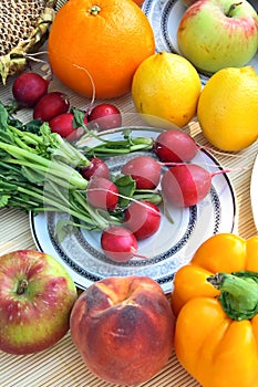 Un conjunto compuesto por diferente verduras 