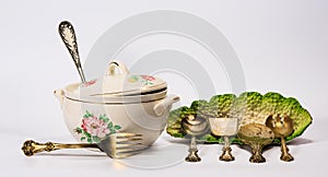 Set of dishware and utensil