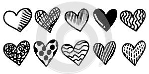 Set of doodle hearts isolated on white background. hand drawn of icon love.vector illustration