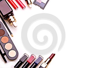 Set of essential professional make-up tools