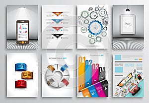 Sada skladajúca sa z leták dizajn webové šablóny. brožúra infografiky zázemím 
