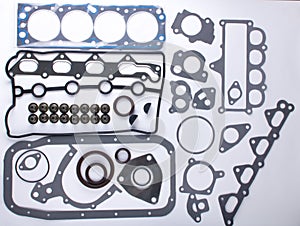 Set of gaskets for the engine