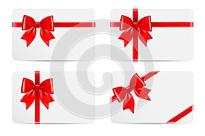 Set of gift cards with bow