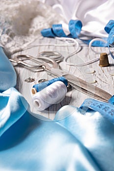 Set of items for cutting and sewing