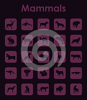 Un conjunto compuesto por mamíferos iconos 