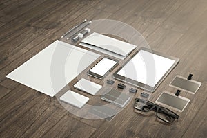 Set of mockup elements on the wood table. Mockup business template