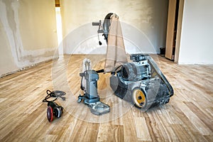 Set of professional sanding cleaning polishing machines for parquet floor