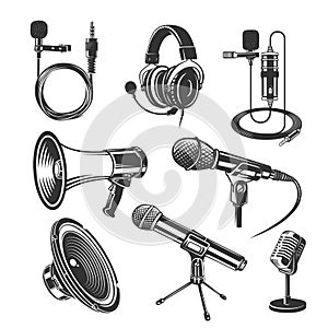 Set of Recorder, microphone and headphones for reporters