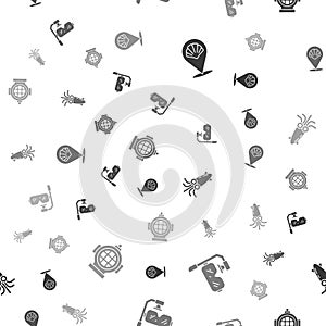 Set Scallop sea shell, Diving mask and snorkel, Octopus and Aqualung on seamless pattern. Vector